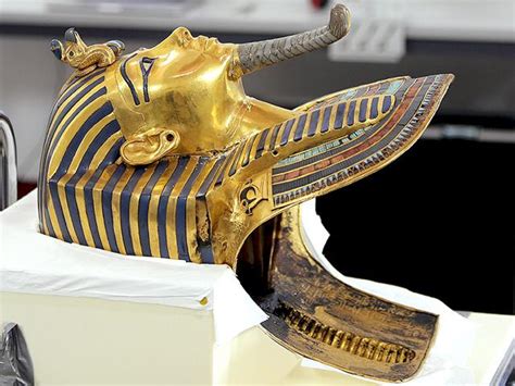 King Tutankhamun’s Gold Mask To Get A Facelift Hindustan Times