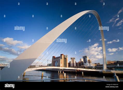 Gateshead Millennium Bridge Newcastle Gateshead England Uk Stock