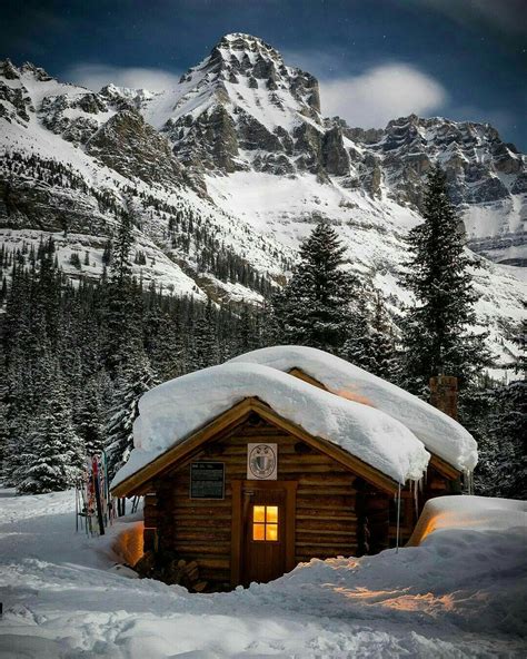 A Cabin In Winter Wonderland Adventures And Places To Go Pinterest