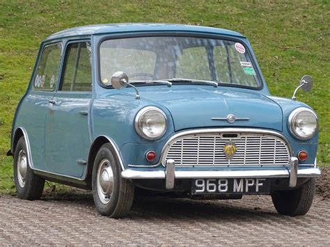 1959 Morris Mini Minor De Luxe