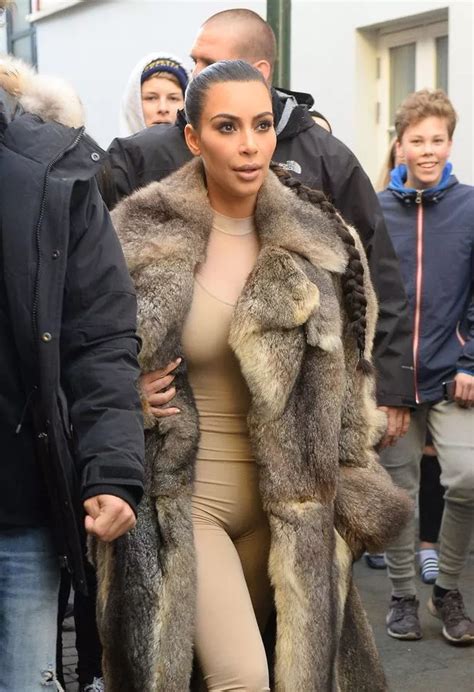 Kim Kardashian Suffers Fashion Fail In Camel Toe Flashing 43890 Hot