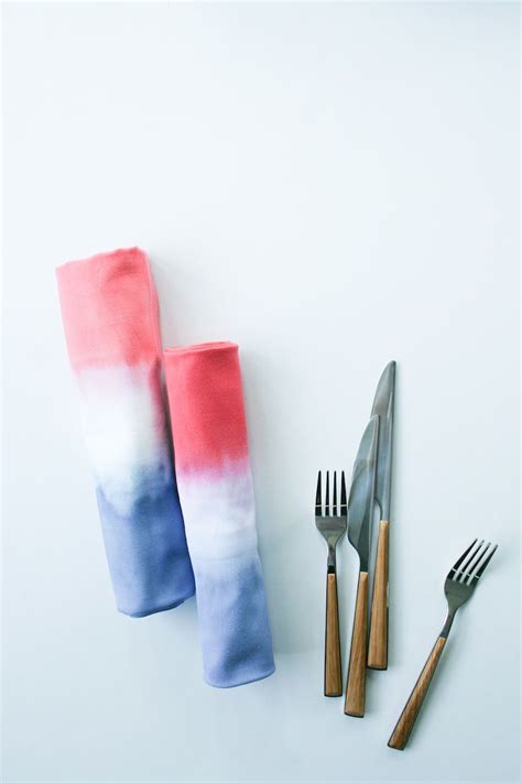 Diy Red White And Blue Dip Dyed Or Painted Napkins Salty Canary