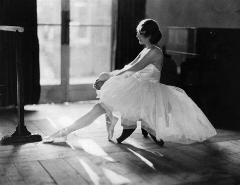 Gorgeous Vintage Photographs Of Ballet Dancers Ballet Dancers Vintage Ballerina Dancer