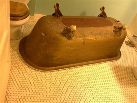 The suction cups could damage the. PKB Reglazing : Rusted Clawfoot Bathtub (Before) | Reglaze ...