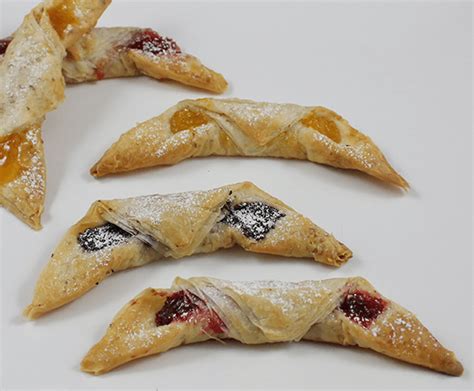 This simple phyllo (filo) dough is made with four simple ingredients only: Fillo Desserts | Phyllo Rugelach Pastries