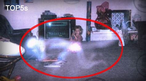 5 Creepiest And Most Convincing Paranormal Photographs Ever Taken With Images Ghost Pictures