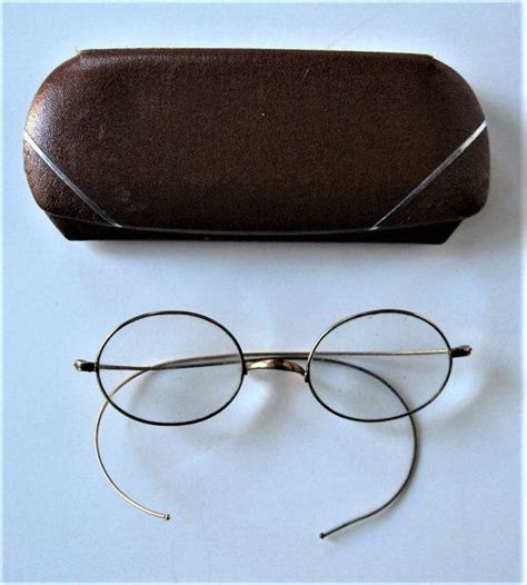 Antique Eyeglasses And Case Metal Eyeglass Case Gold Plated Etsy Eyeglass Case Wire Rimmed