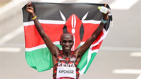 Kenyas Eliud Kipchoge Wins Second Consecutive Olympic Gold Medal In