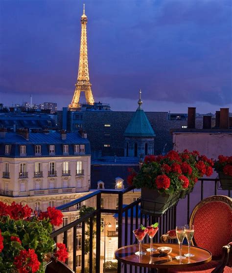 The Best Hotel In Paris With Eiffel Tower View Restaurant Life Boat
