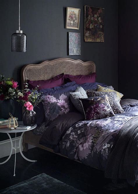 This Moody Floral Bedroom Idea Is A Lesson In Dark Romance Bring