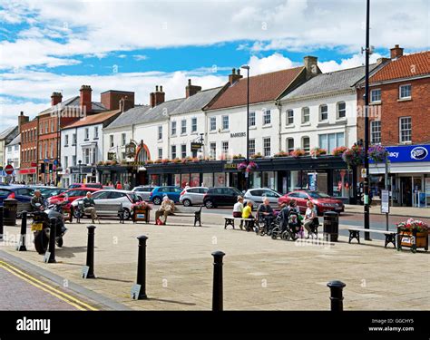 Main Street In Northallerton North Yorkshire England Uk Stock Photo