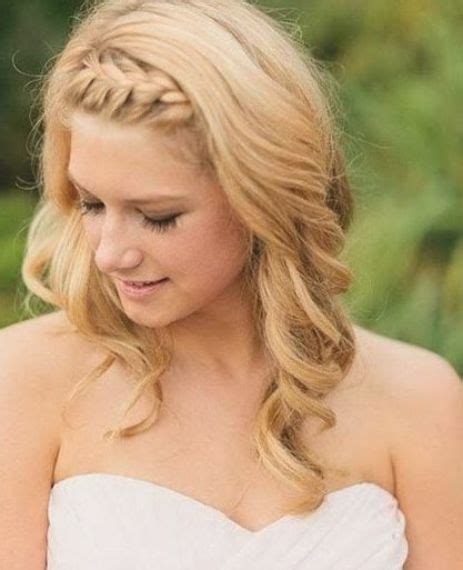 Weve Gathered Our Favorite Ideas For 30 Wedding Hairstyles For Medium