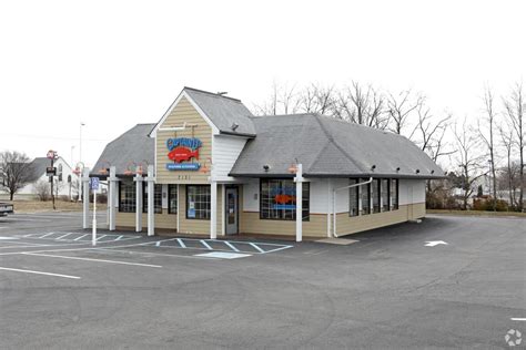 We showed up just before closing and the staff got us a meal fast and let us finish our meal while they were busy closing for. 7131 Southside Dr, Louisville, KY, 40214 - Fast Food ...