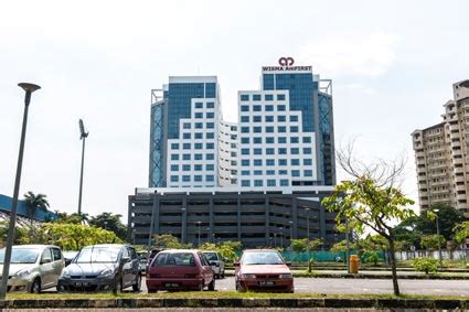 Most people from the surrounding office went there for lunch when i was there during lunch time. Wisma AmFIRST Office, SS7, Kelana Jaya, Petaling Jaya for Rent