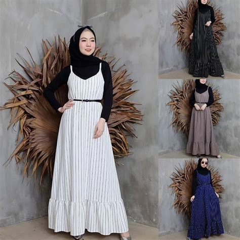 Pakaian merupakan salah satu kebutuhan primer yang harus selalu dipenuhi oleh setiap manusia. Nama Pakaian Muslim Wanita - Baju Adat Tradisional