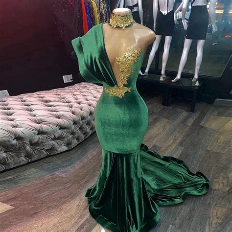 Emerald Green Evening Dresses High Neck Appliques Gold Lace Mermaid Pr