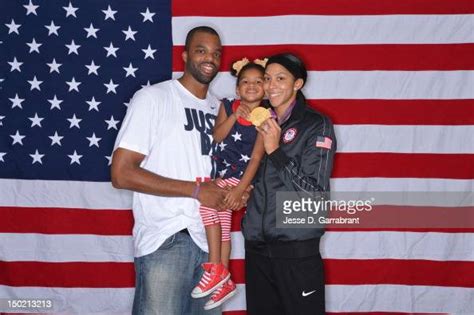 Shelden Williams Daughter Lailaa And Candace Parker Of The Us News