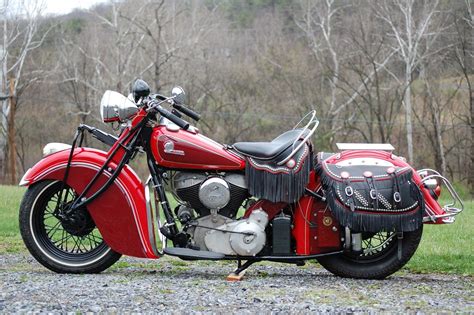 Pin By Nicholas On Bikes Indian Motorcycle Old Motorcycles Vintage