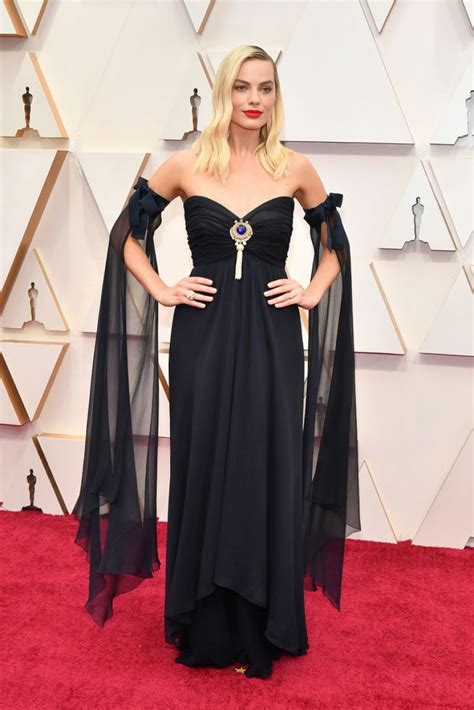 Margot Robbie Oscars 2020 Red Carpet Celebmafia