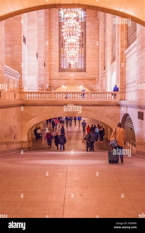 Whispering Gallery In Grand Central Terminal Station Manhattan New