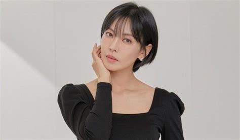 Biodata Profil Dan Fakta Lengkap Aktris Seo Hyun Jin Kepoper Cloobx Hot Sex Picture