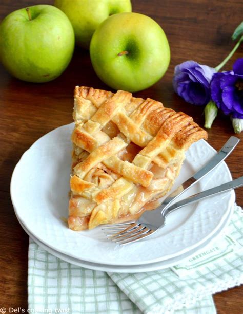 American Apple Pie The Perfect Authentic American Pie With A Shimmering And A Sweet Crunch Top