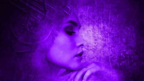 Violet Aura Meaning Personality And Its Effects Eastrohelp
