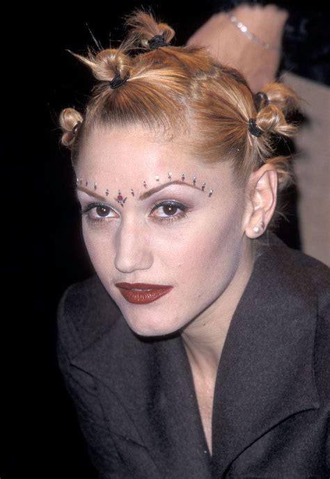 She was in a seriously committed. Gwen Mini Buns and Bindis | 90s hairstyles, Short hair ...