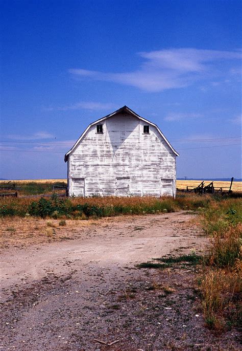 Old White Barn Photograph By Kathy Yates