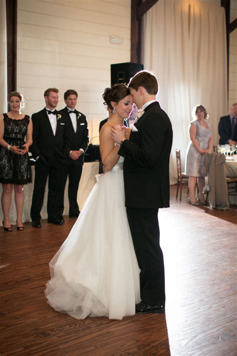 Bride And Groom First Dance Elizabeth Anne Designs The Wedding Blog