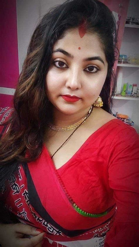 Indian Bhabhi • Sharechat Photos And Videos