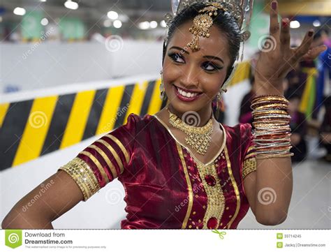 Sri Lankan Traditional Dancer Editorial Image Image Of Beauty Dress