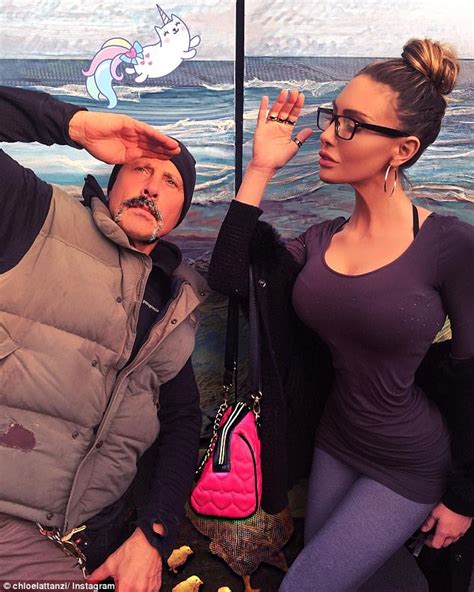 Chloe Lattanzi Showcases Her Tiny Waist In A Snap With Dad Daily Mail