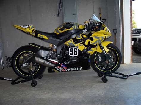 My take on which motorcycle street stunts require the most skill and looks the best. Custom Paintjobs for your Motorcycle - Stunt Bike Forum