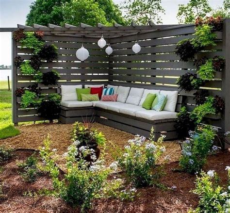 35 Creative Landscaping Ideas For Backyard Backyard Privacy Fence