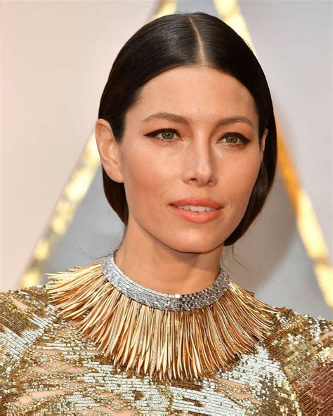 The Best Diamond Jewels Ever Worn At The Academy Awards Only Natural Diamonds