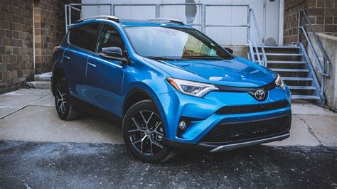 2016 Toyota Rav4 Features Improved Looks Sportier Se Model Pictures