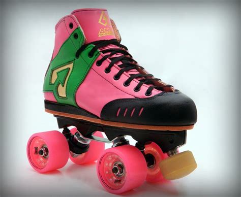 32 Best Roller Skates Images On Pinterest Roller Skating