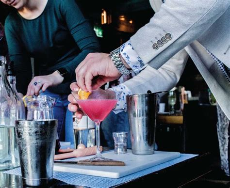 mixology classes for couples nyc date night fun mixology activities