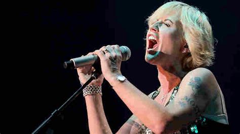 O'riordan, a native of limerick, ireland, was in london for a recording session, a statement from the publicist said. Dolores O'Riordan, The Cranberries lead singer, arrested ...