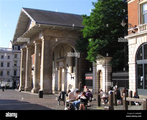 St Paul Church Covent Garden Hi Res Stock Photography And Images Alamy