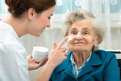 A Guide To Providing Elderly Skin Care