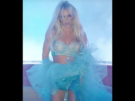 Britney Spears Strips Down To Teeny Lingerie For Cleavage Expos Youtube