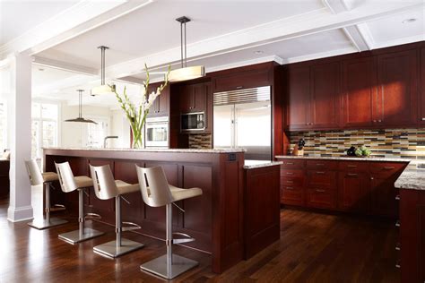 A perfect blend of dark wood. Cherry Oak Cabinets For The Kitchen Ideas