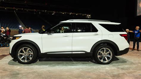 Both the st and hybrid start at over $50,000. 2020 Ford Explorer Photos and Details: What You Need to ...