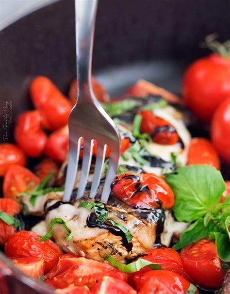 These balsamic chicken skewers are one of the must try grilling recipes before the summer is over! Garlic Balsamic Caprese Chicken - The Chunky Chef
