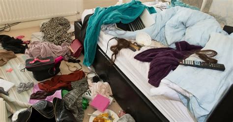 Mom Trashes Teens Room To Teach Her A Lesson