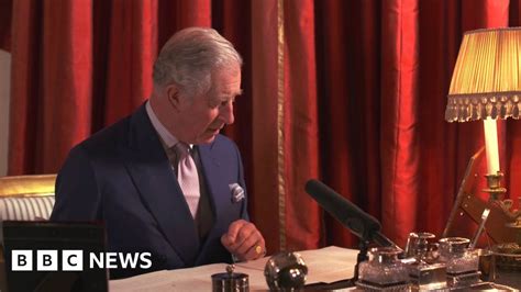 Prince Charles Warns Against Religious Persecution Bbc News
