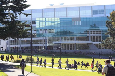 That's why 700,000 students transfer colleges every year as you can see, san francisco state university is getting more and more difficult to get into. San Francisco State University - Wikiwand