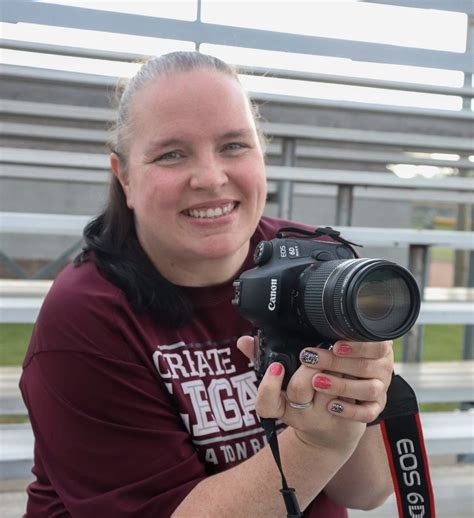 Amy Anderson Sports Photos